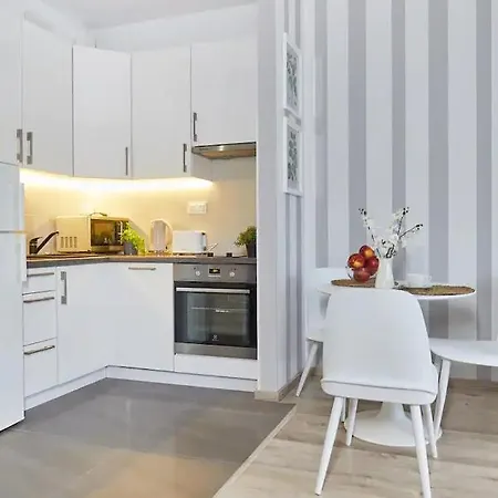 P&o Serviced Siedmiogrodzka Iii * Варшава