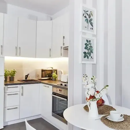 P&o Serviced Siedmiogrodzka Iii * Warszawa