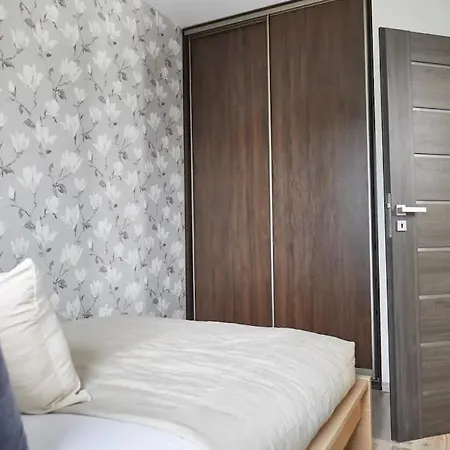 Lägenhet P&o Serviced Siedmiogrodzka Iii