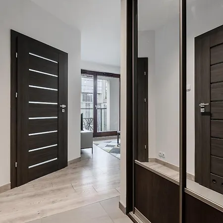 Apartment P&o Serviced Siedmiogrodzka Iii