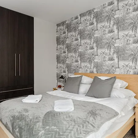 P&o Serviced Siedmiogrodzka Iii Lägenhet